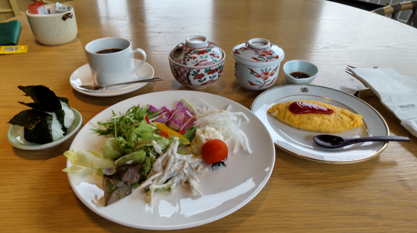 朝食のプレート